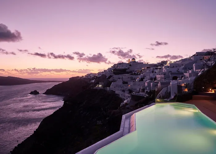 Olvos Luxury Aparthotel Oia