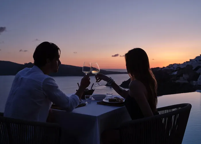 Olvos Luxury Oia (Santorini)