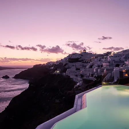 Olvos Luxury Aparthotel Oia